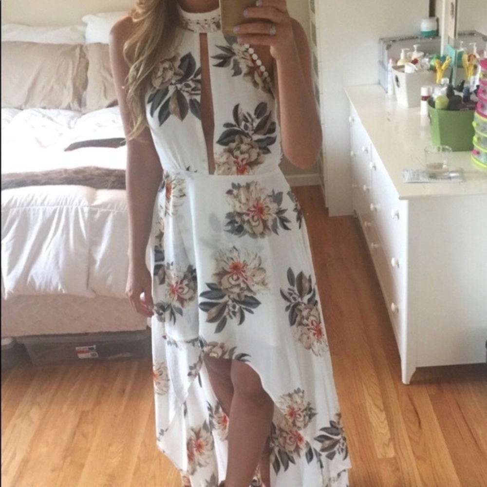 Floral Halter hi-lo Maxi Dress
